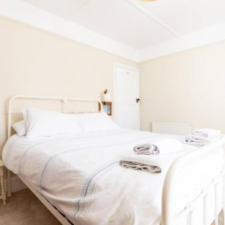 فيلا York House وايتستابل المظهر الخارجي الصورة