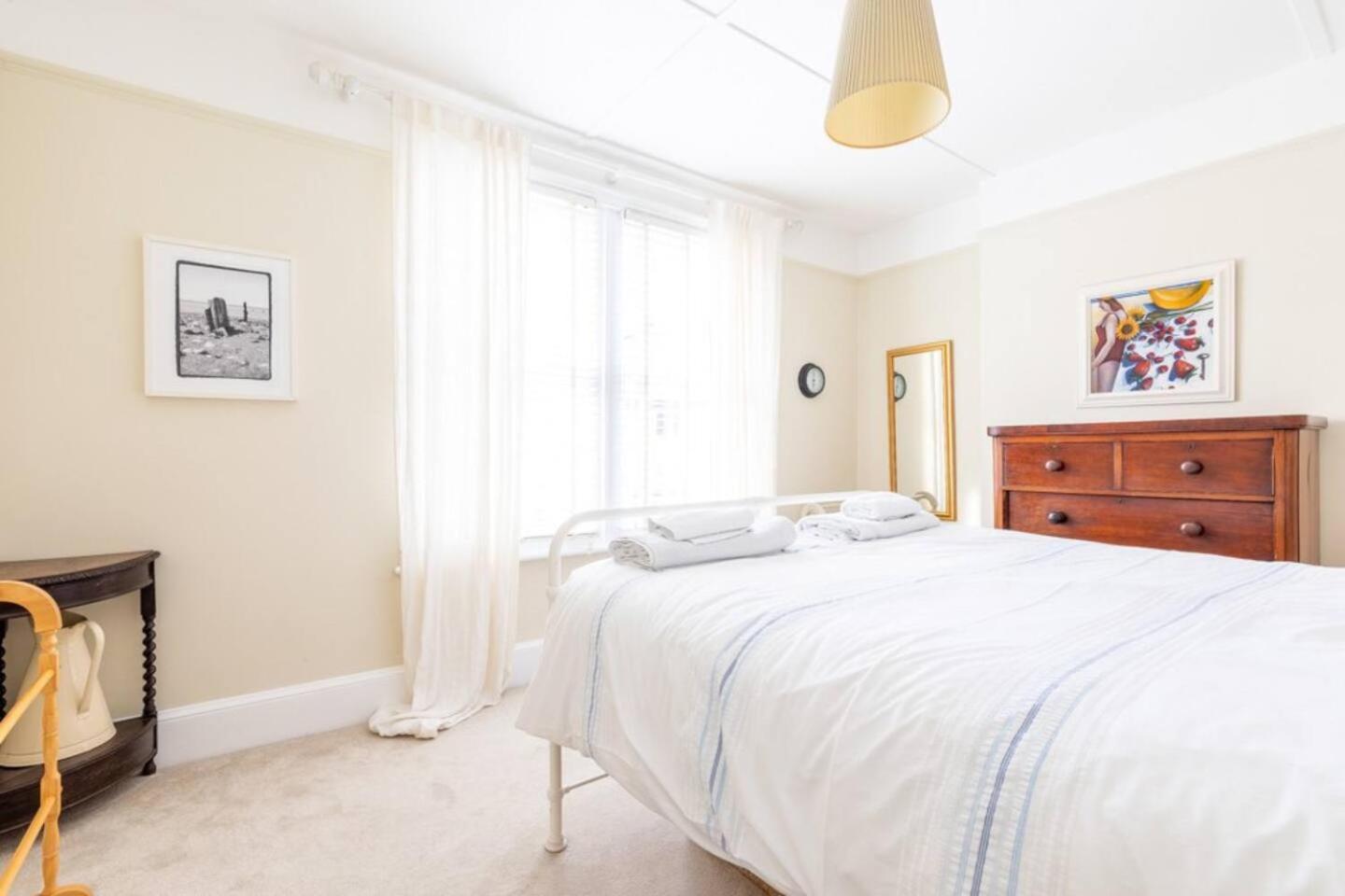 فيلا York House وايتستابل المظهر الخارجي الصورة